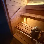 With Sauna In On The 拉努阿